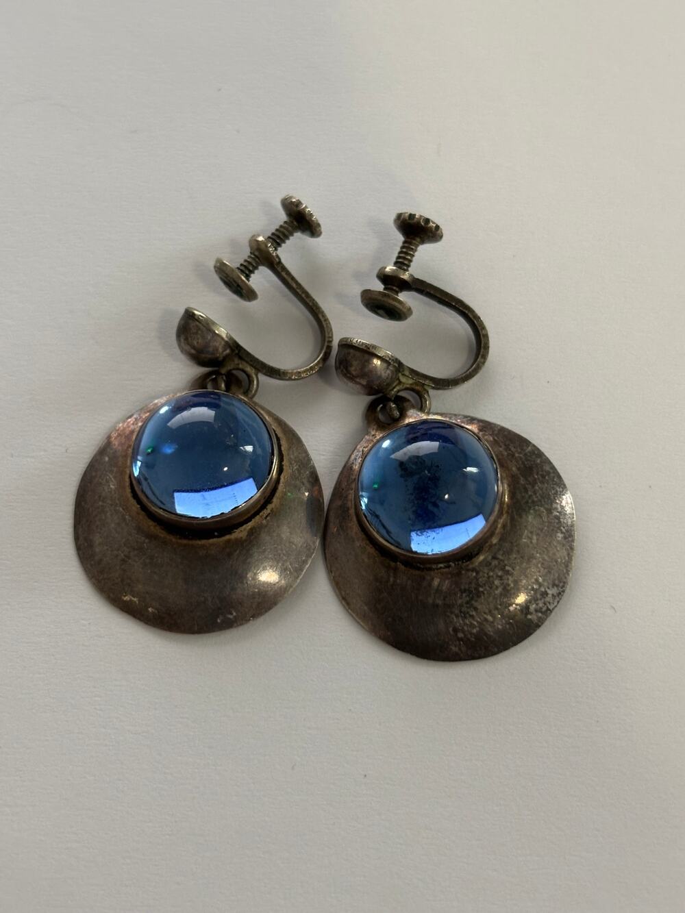 Vintage Los Ballesteros Taxco Mexico Sterling Silver Dangle Earrings Blue Glass - Picture 1 of 4